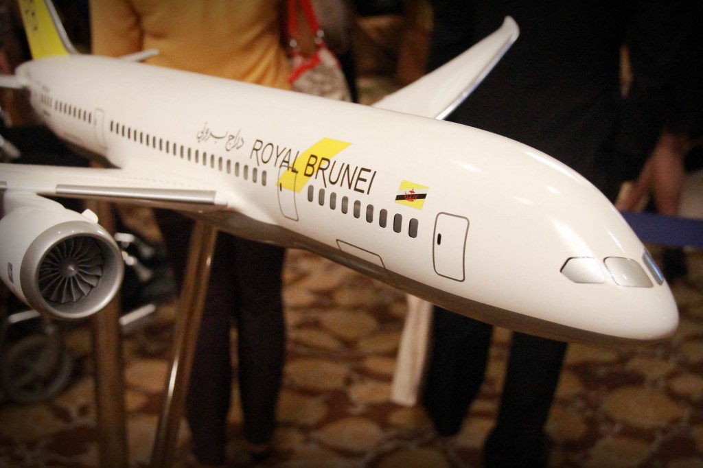 royal-brunei-airline-cocktail-2