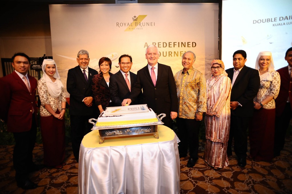 royal-brunei-airline-cocktail-7